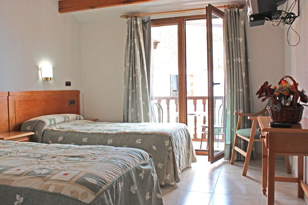 Hostal La Maya Cercedilla Δωμάτιο φωτογραφία